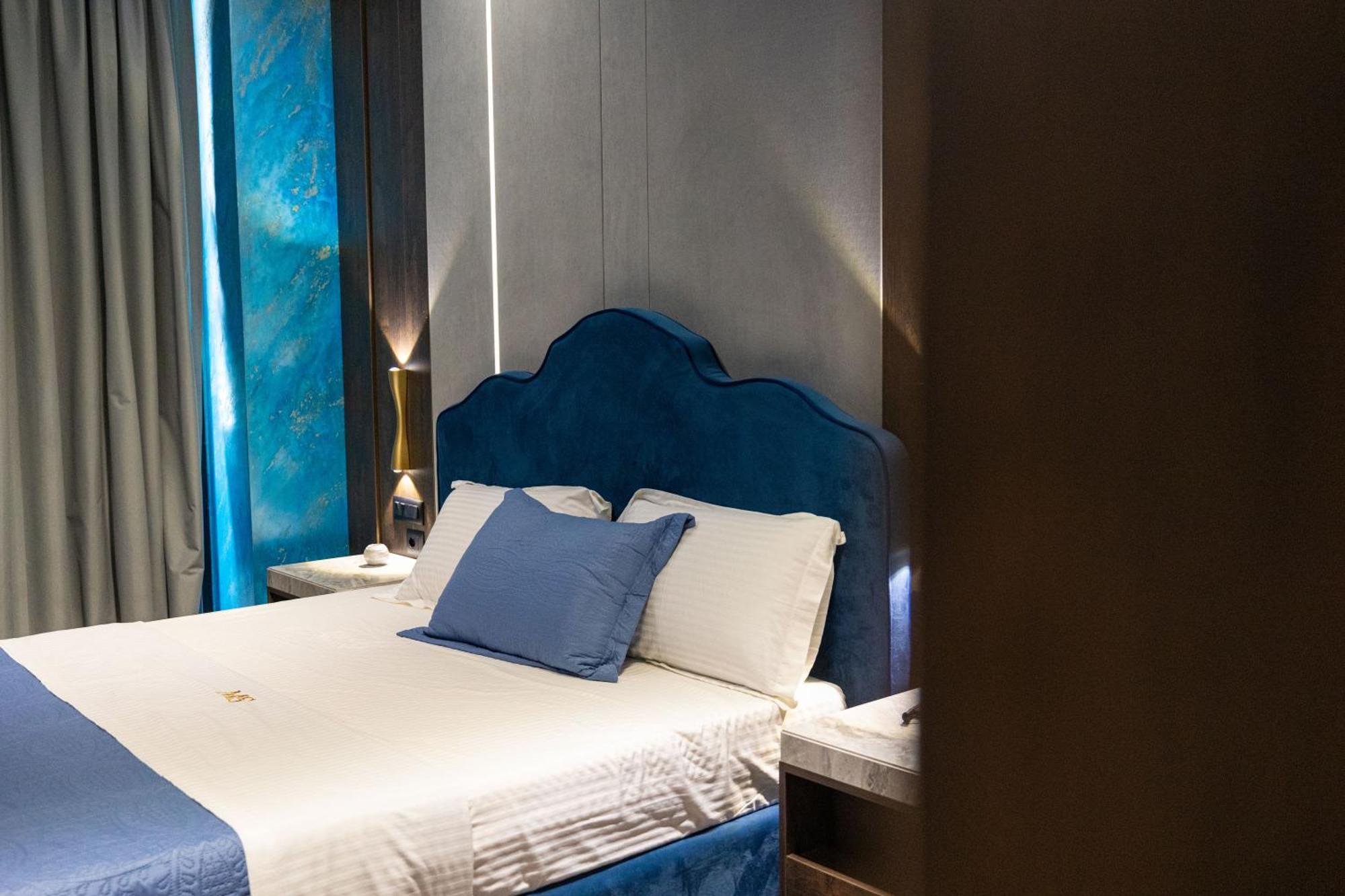 Mustafa Hotel